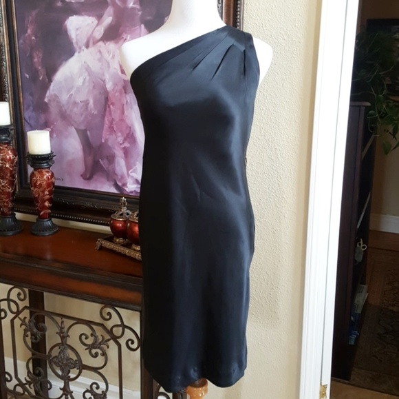 Banana Republic Dresses & Skirts - BANANA REPUBLIC | One Shoulder LBD